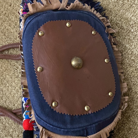 Figure tuk tuk leather handle bag gently used - Picture 4 of 5